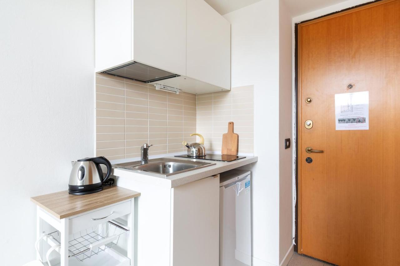 דירות Central Studio Apts Milano-Corso Magenta מראה חיצוני תמונה