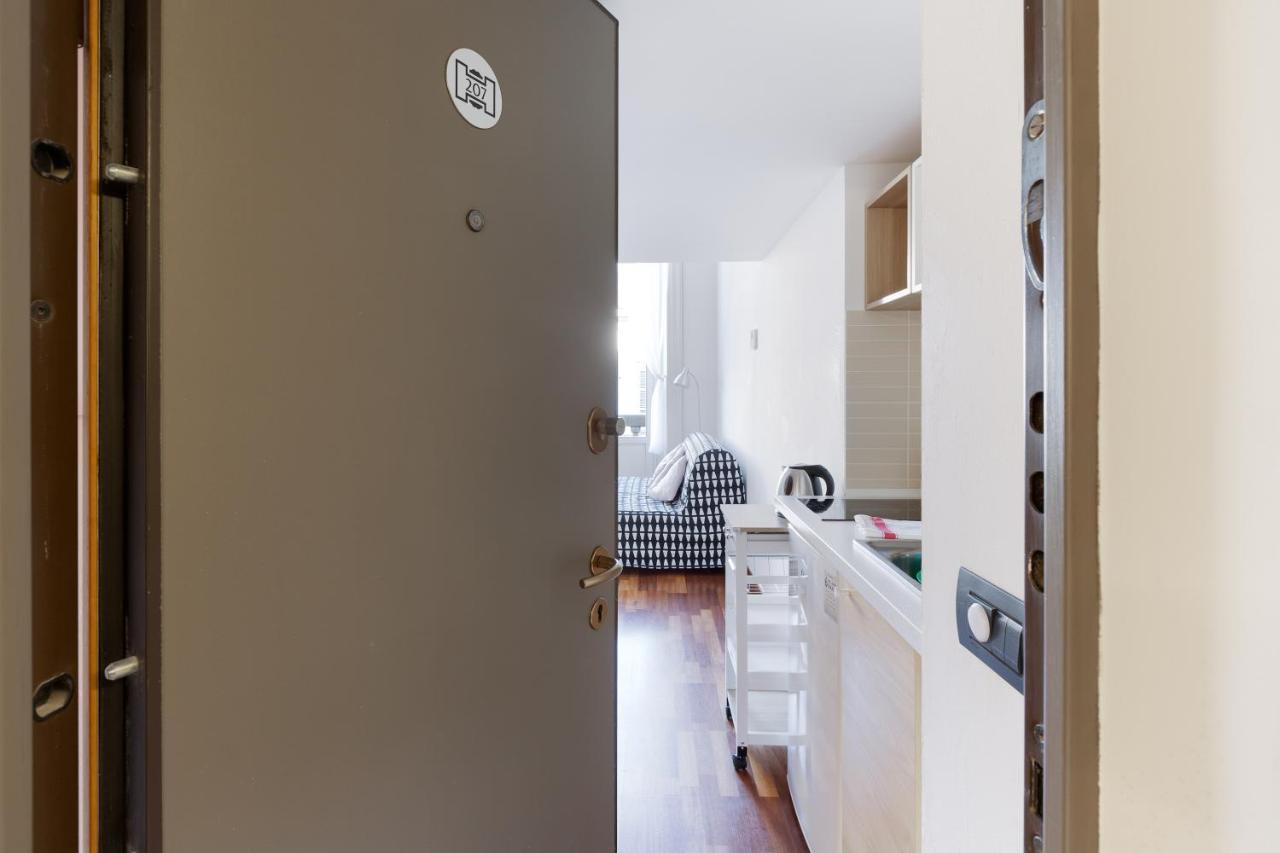 דירות Central Studio Apts Milano-Corso Magenta מראה חיצוני תמונה