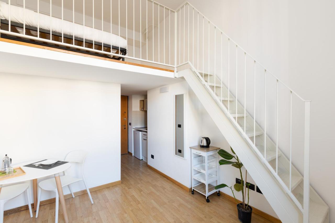 דירות Central Studio Apts Milano-Corso Magenta מראה חיצוני תמונה