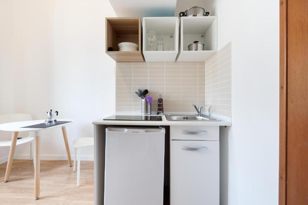 דירות Central Studio Apts Milano-Corso Magenta מראה חיצוני תמונה