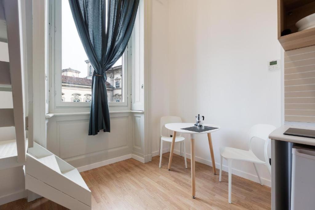 דירות Central Studio Apts Milano-Corso Magenta מראה חיצוני תמונה
