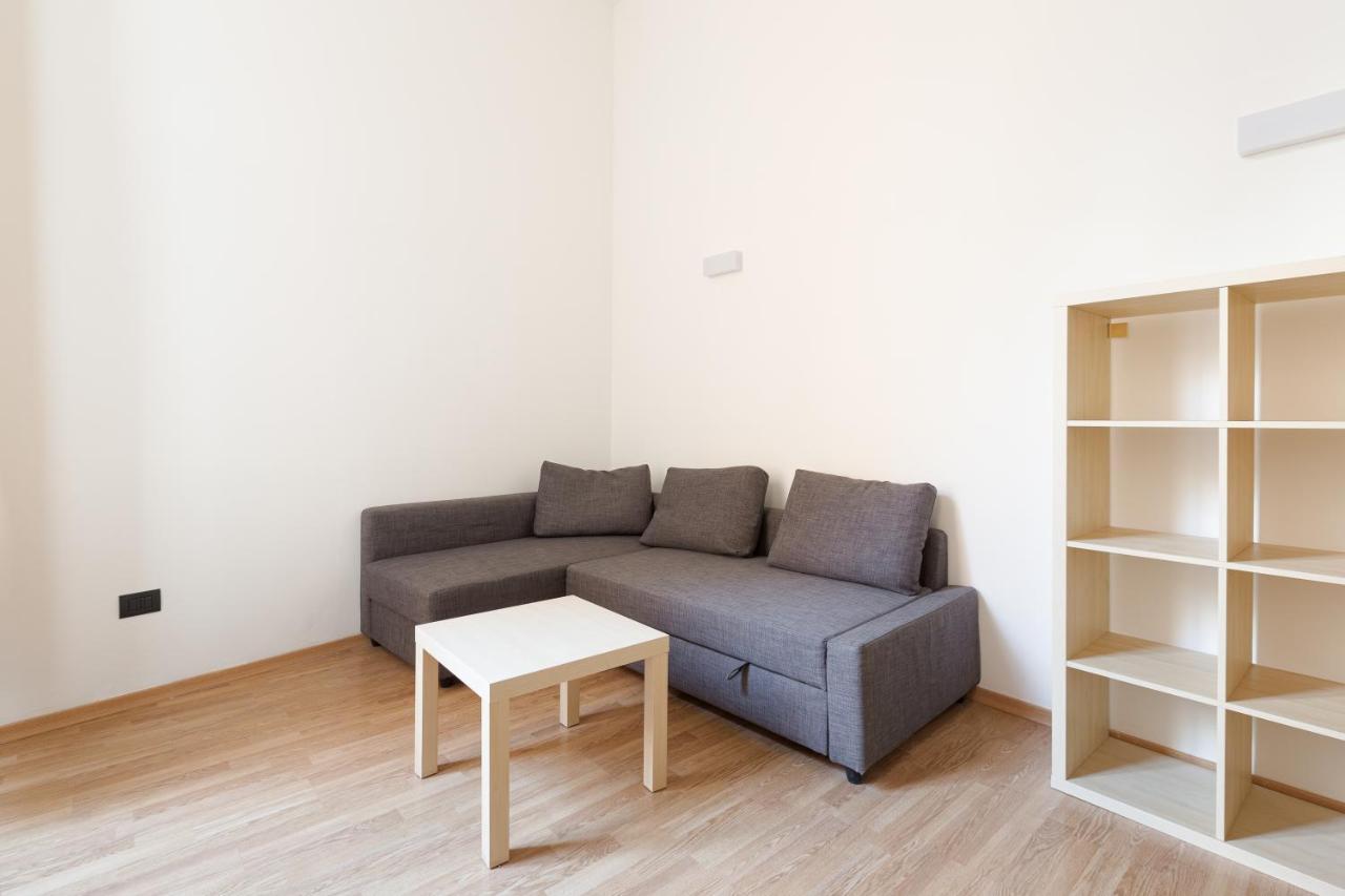 דירות Central Studio Apts Milano-Corso Magenta מראה חיצוני תמונה
